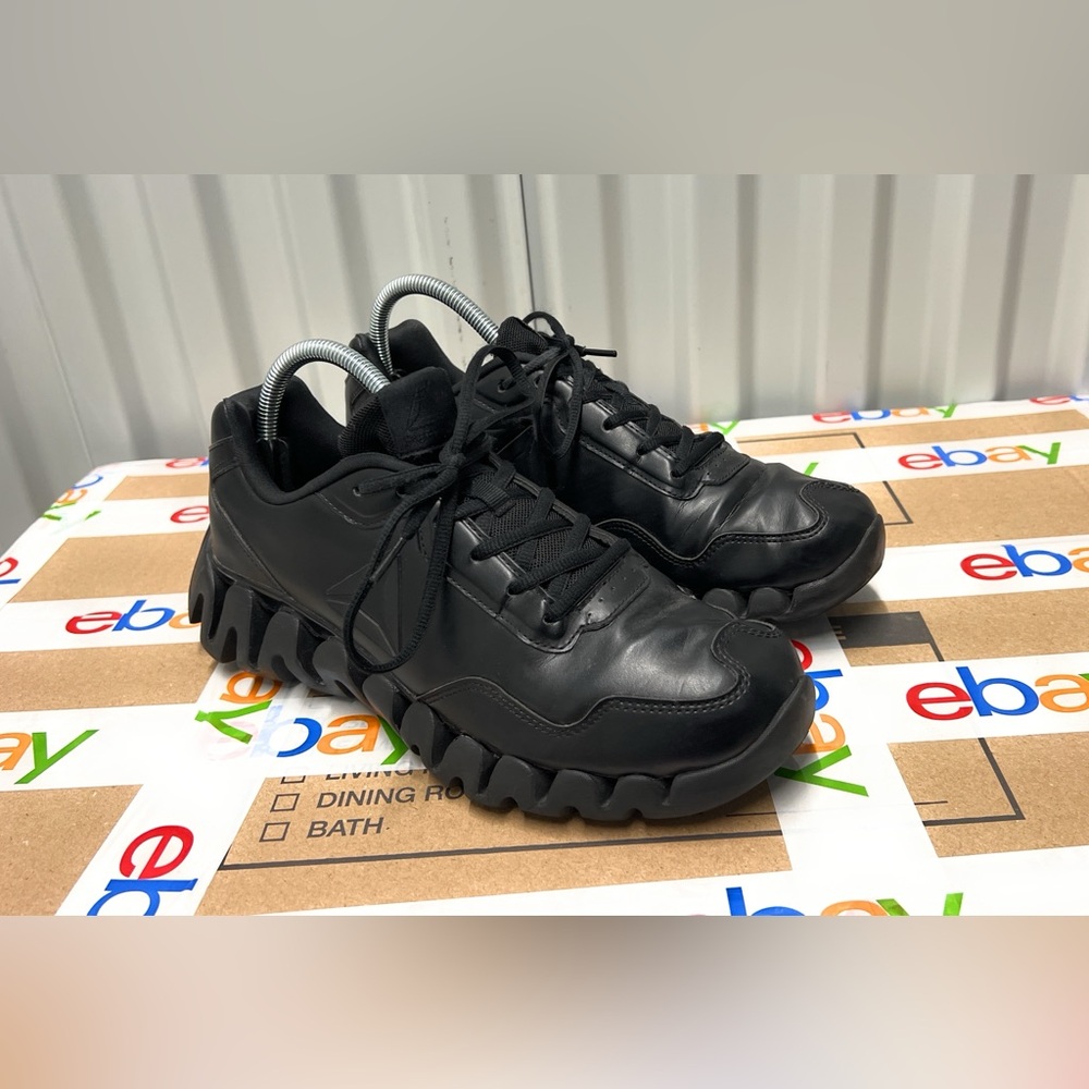 Reebox Men’s Zigzag Running Shoes Work Sneaker Black Size 8